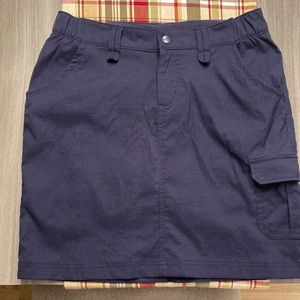 EUC Duluth Trading Co. Skort. Size 4.